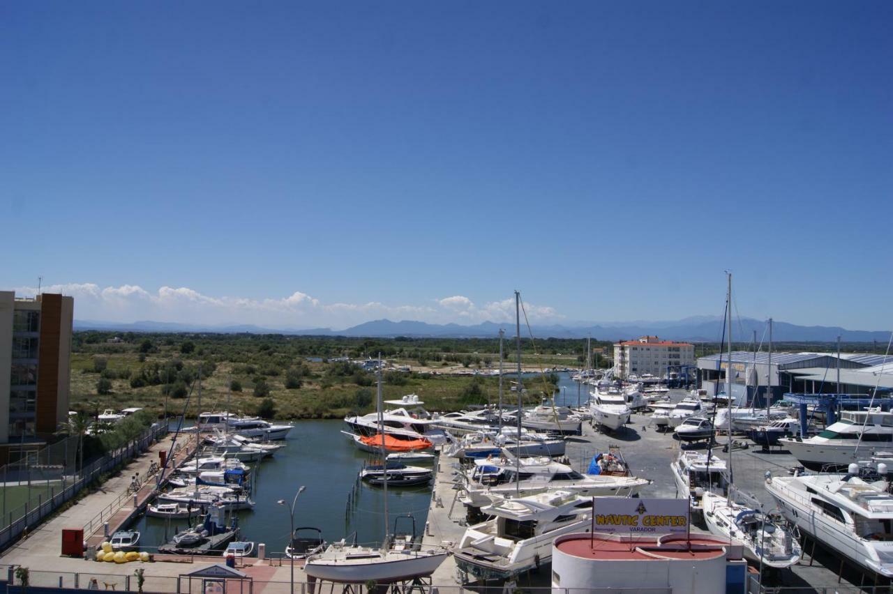 Holidays Penthouse Vues Panoramiques Sur Le Port Naval,Un Sejour Elegant Assure " Wifi Parquing Gratuit روساس المظهر الخارجي الصورة