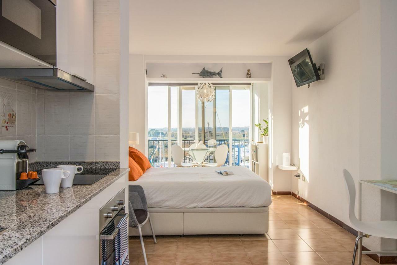 Holidays Penthouse Vues Panoramiques Sur Le Port Naval,Un Sejour Elegant Assure " Wifi Parquing Gratuit روساس المظهر الخارجي الصورة